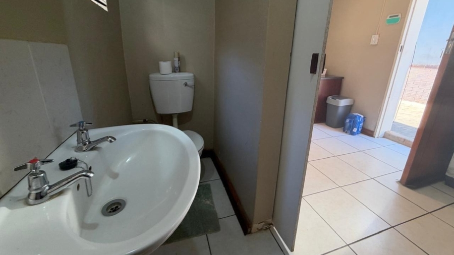 To Let 1 Bedroom Property for Rent in Dan Pienaar Free State